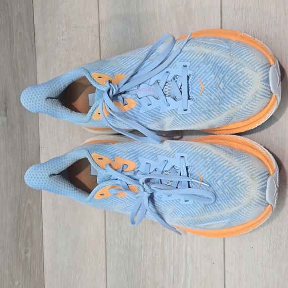 Hoka One One  Women's Clifton 9 Running Athletic Shoes Sneakers Sz 9.5B - Picture 3 of 12